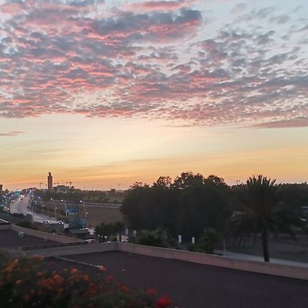 Grand Appartement Vue Golf A 2 Min De La Plage Bouznika Luaran gambar