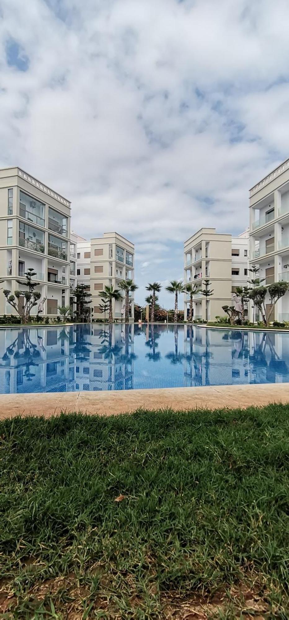 Grand Appartement Vue Golf A 2 Min De La Plage Bouznika Luaran gambar